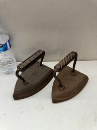 2 Antique Sad/Flat Irons