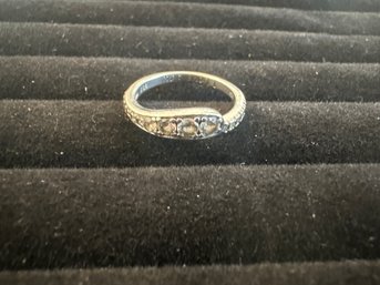 Sterling Silver Ring 1.9 Grams Size 5.5