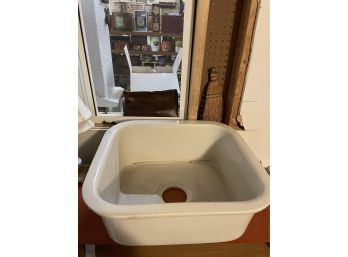 White Enamel Square Sink