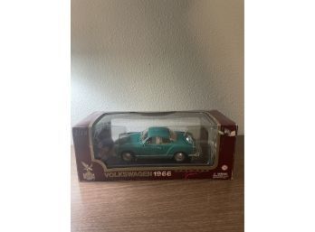 Sealed Road Legends 118 Scale Volkswagen 1966 Karmann Ghia