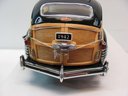 Danbury Mint Classic Cars 1:24 Scale 1942 Chrysler Town And Country With COA
