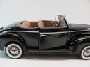 Danbury Mint Classic Cars  1:24 Scale Ford Deluxe Convertible No COA No Stand
