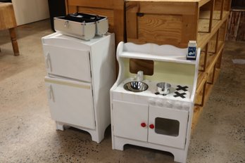 White Wood Childrens Play Kitchen