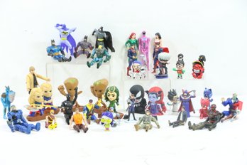Group Of Vintage Toy Figures See Pictures For Whats Included