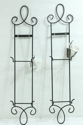 2 Tripar Augusta Vertical Black Display Rack For Two 6 1/2' - 8 1/4' Plates, 25'
