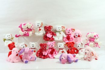 Group Of 18 Valentine Beenie Babies  New With Tags