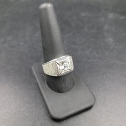 Solid 10k White Gold Mens Ring With Clear Stone Size 10 3/4