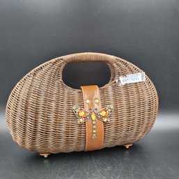 Brown Wicker Handbag With Rhinestone Dragonfly