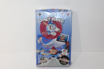 1990 Upper Deck Looney Tunes Trading Card Wax Box (36 Packs)