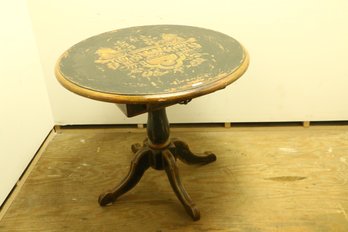 Vintage/antique Hand Painted Wood Breakfast Table