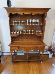 Ethan Allen Vintage Maple Country Style Heirloom Cabinet With Open Hutch