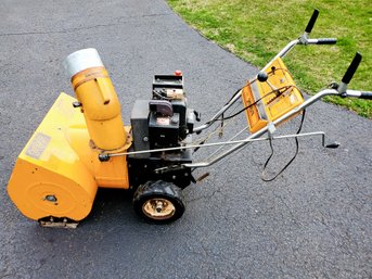 MTD Snowflite Snowblower - Working