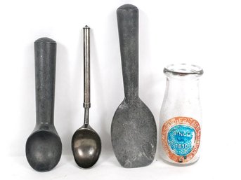Ice Cream Scoop Collection And Heritage Company Dairy 1/2 Pint Milk  Bottle