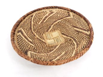 Fine Hand Woven Basket 8 3/4'