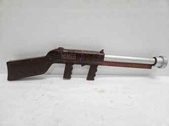 Vintage NEWELL Air Fire Sub-machine Gun Toy