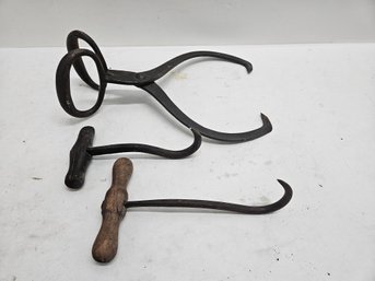 Group Of Antique Primitive Tools - Gifford-wood Co Ice Tongs And Hey Bale Or Meat Hooks