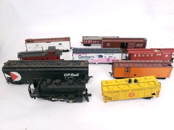 Lot 2 Of 10 HO Train Cars