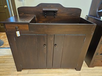 AMISH Hand Build Dry Sink Design With Bottom Shelf And Doors