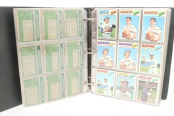 1977 TOPPS BASEBALL CARD LOT 400 1978 TOPPS LOT 60 1979 TOPPS LOT 60 WITH 1980 & 81s IN BINDER & PAGES