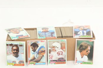 1981 TOPPS FOOTBALL CARD COMMON LOT 400 RAZOR SHARP CARDS PERFECT FOR SET BUILDING
