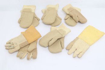 5 Pairs Of NSA  Heat Resistant Gloves  Size Large