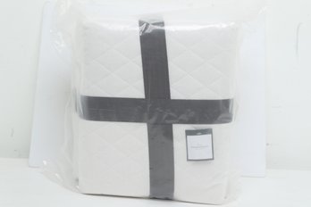 King Size Threshold Flannel Quilt In Cream