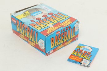 1990 Fleer Sealed Wax Packs Box (Lot #2)