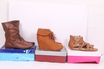 3 Pairs Of Womens Shoes Size 7 Or 7.5