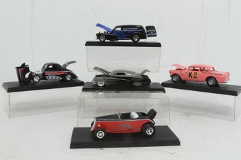 Lot Of 5 Die Cast 1/24 Scale Cars