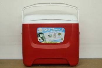Igloo Island Breeze Personal Cooler (28 Quart)