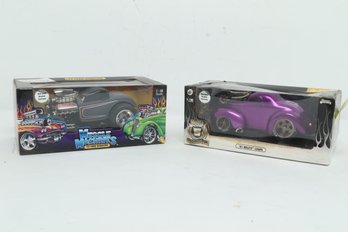 2 Muscle Machines 1:18 Scale Die Cast Cars: '41 Willy's Coupe & '32 Ford Roadster