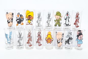 16 Vintage Pepsi Warner Bros. Looney Tunes Collector Glasses