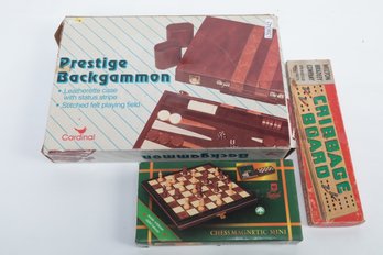 Game Lot: Magnetic Mini Chess, Backgammon & Cribbage