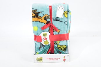 The Grinch Character Plush Throw