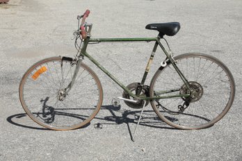 Vintage Schwinn Continental Men's 10 Speed Road Bike