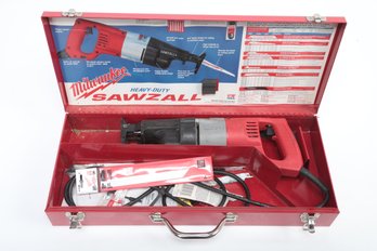 Milwaukee Heavy Duty Sawzall In Metal Carry Case