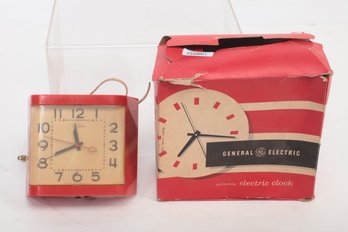Vintage Red Telecom Electric Clock - Model 2H31 - In A General Electric Advertising Box