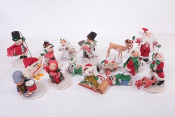 Grouping Of Small Vintage Annalee Christmas Figures
