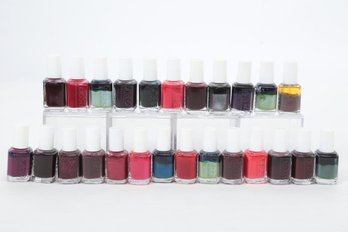 Lot Of 25 Essie Nail Polish Assorted Colors  #12