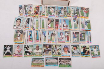 1976 Topps Baseball Commons - Set Builder Group - Over 340 Cards