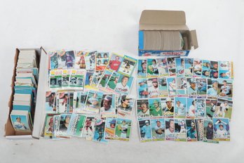Assorted Hockey And Baseball Cards From The 1970's