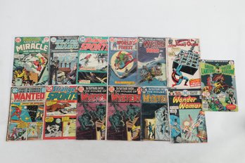 Lot Of 20c 25c 30c Dc Comic Books Green Lantern Wonder Woman More