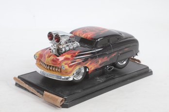 Muscle Machine 1/18 Scale 1950 Ford Coupe