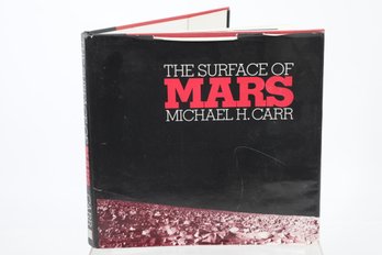 THE SURFACE OF MARS MICHAEL H. CARR NEW HAVEN AND LONDON YALE UNIVERSITY PRESS