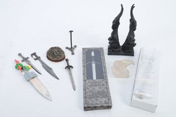 Mixed Grouping Of Collector Replica Swords & Mixed Bases: Conan The Barbarian,  300