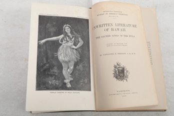 1909 UNWRITTEN LITERATURE OF HAWAII: THE SACRED SONGS OF THE HULA