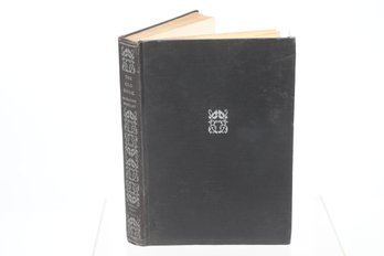 1930 THE OLD BOOK A MEDIAEVAL ANTHOLOGY EDITED & ILLUMINATED BY DOROTHY HARTLEY WITH AN INTRODUCTION BY GEORGE