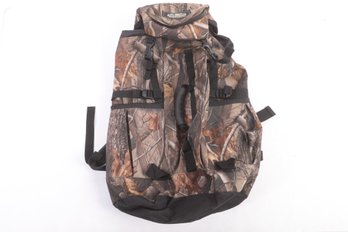 Pre-Owned Fieldline Duffle Backpack In Real Tree Camo