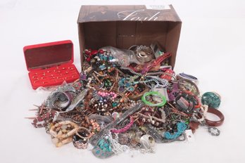 Mixed Grouping Of Unsorted Costume Jewelry
