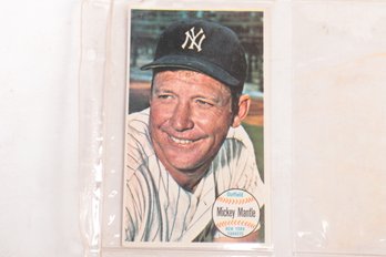 1965 Topps Giants #25 Mickey Mantle Baseball Card